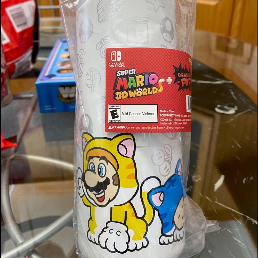 - Super Mario New Limited Edition Water Bottle